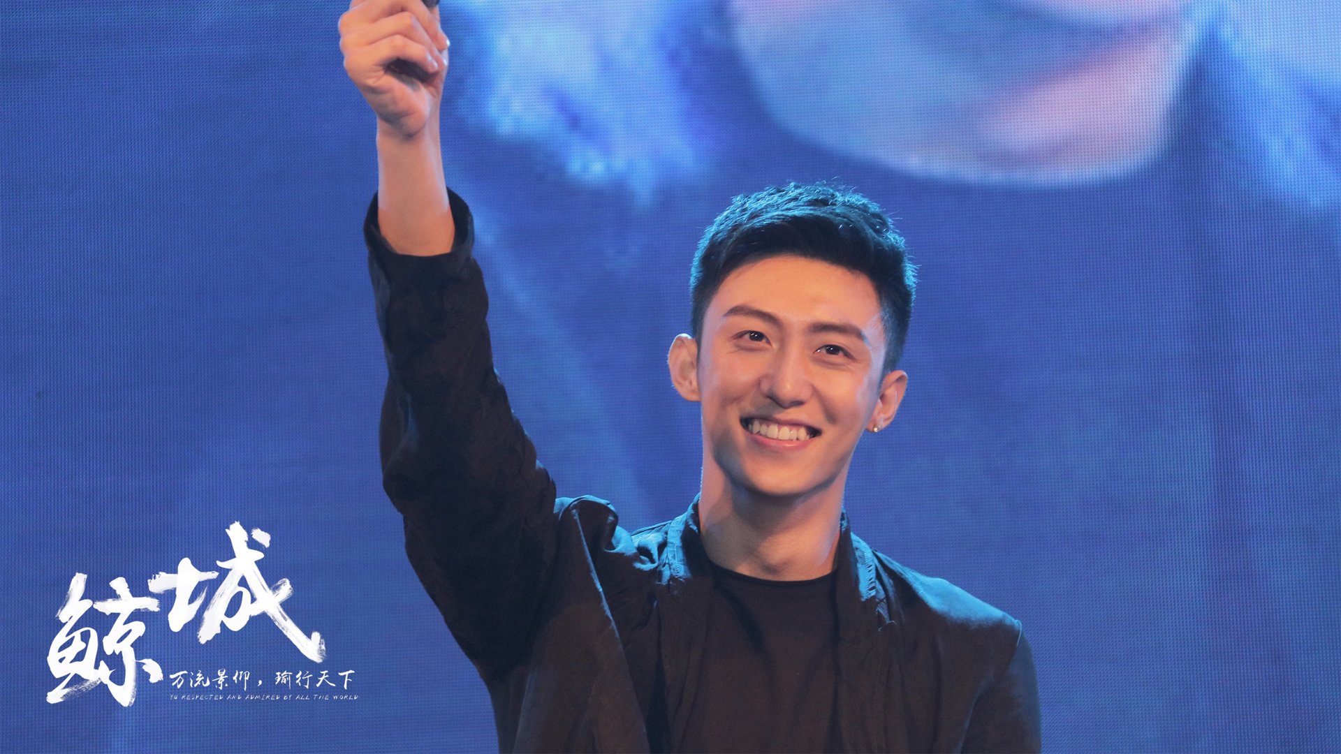 “未来已来：机器人裁判与全息投影引领棒球运动的科技革命”，未来机器人比赛